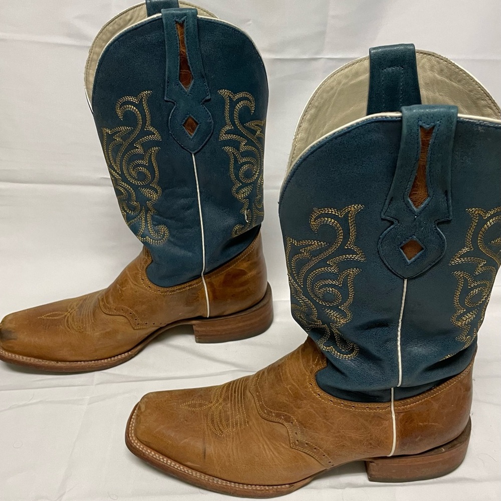 Men's Cowboy Boots in Brown and Blue